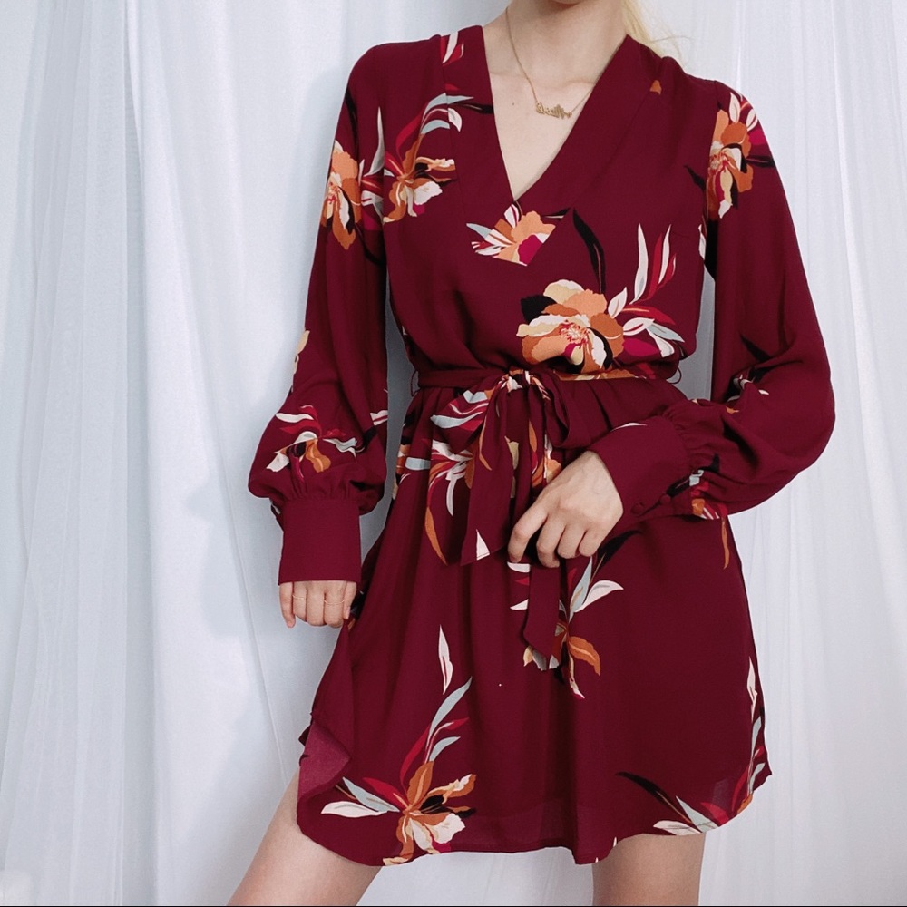 SOLD🎉Plum Floral Wrap Dress Long Sleeve Kimono - Picture 7 of 12